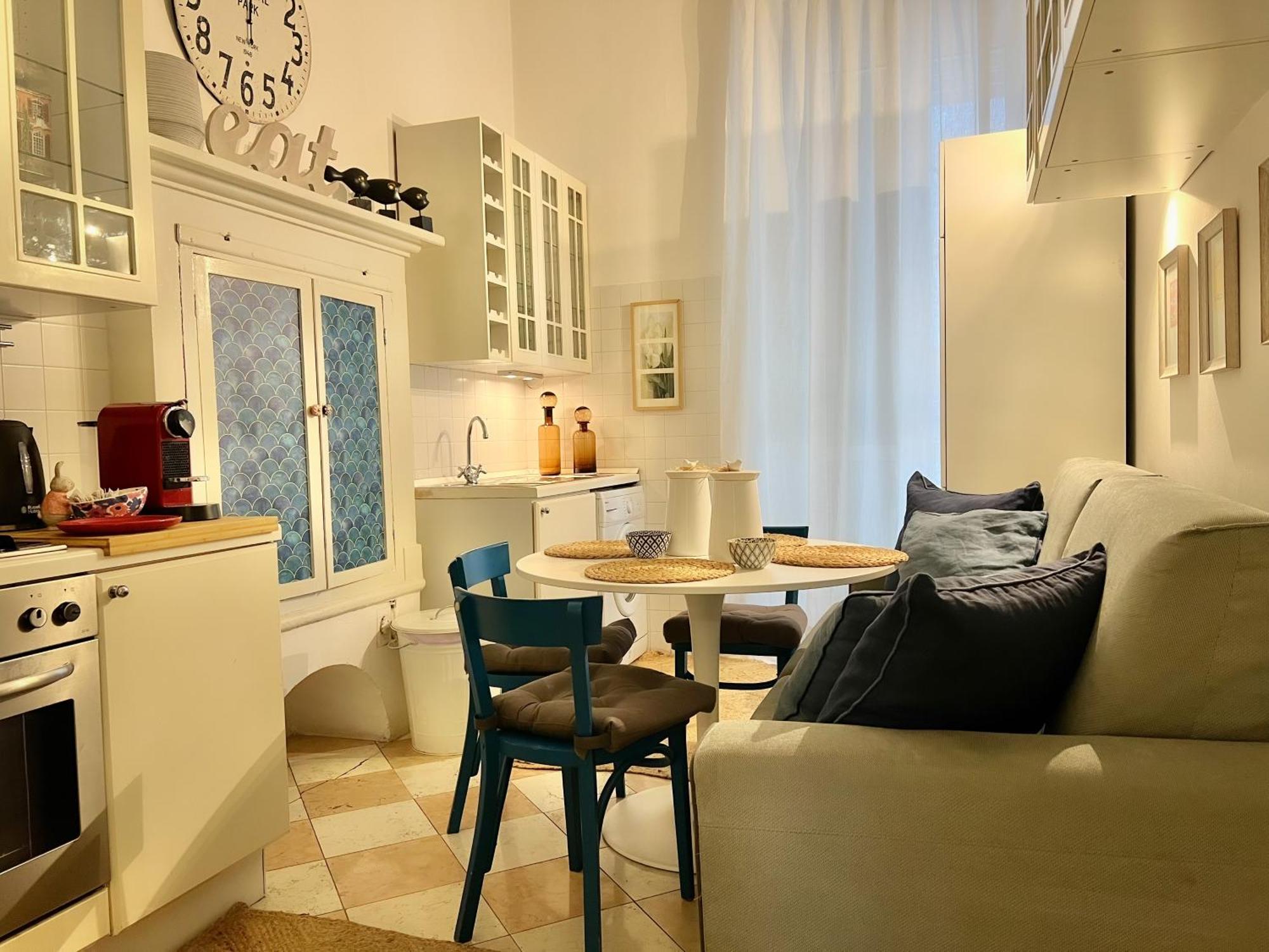Comecasa 2 Bedrooms Apartment In Via Curtatone Milan Bagian luar foto